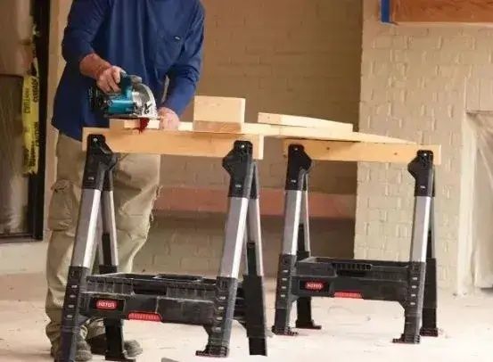 Опора-стійка козел для розпилювання деревини Keter Roc Lumberjack 2571