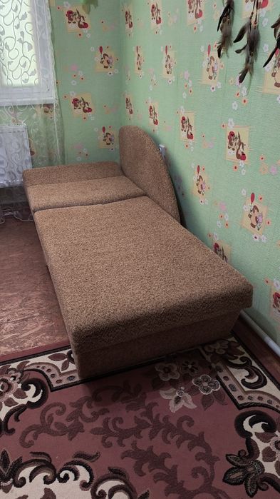 Диван-ліжко в дитячу