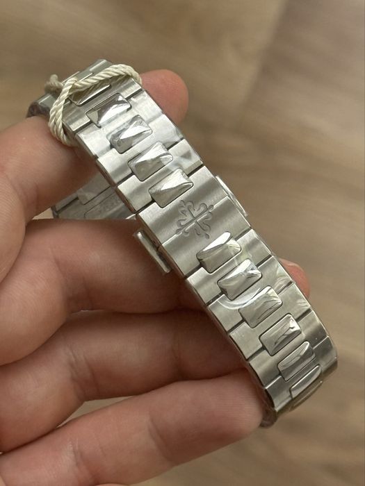 Годинник Patek Philippe Nautilus 5811
