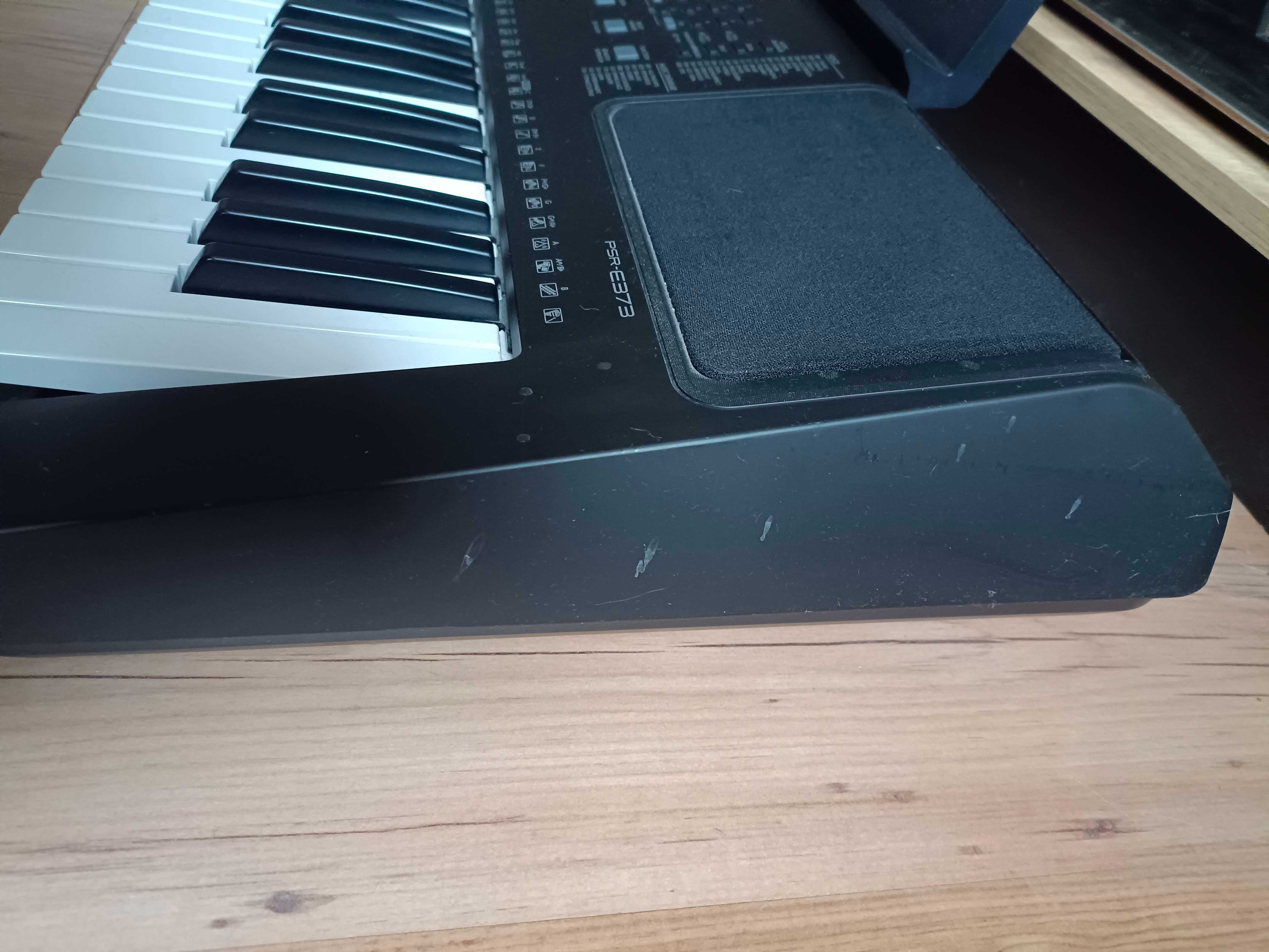 Keyboard Yamaha PSR E373