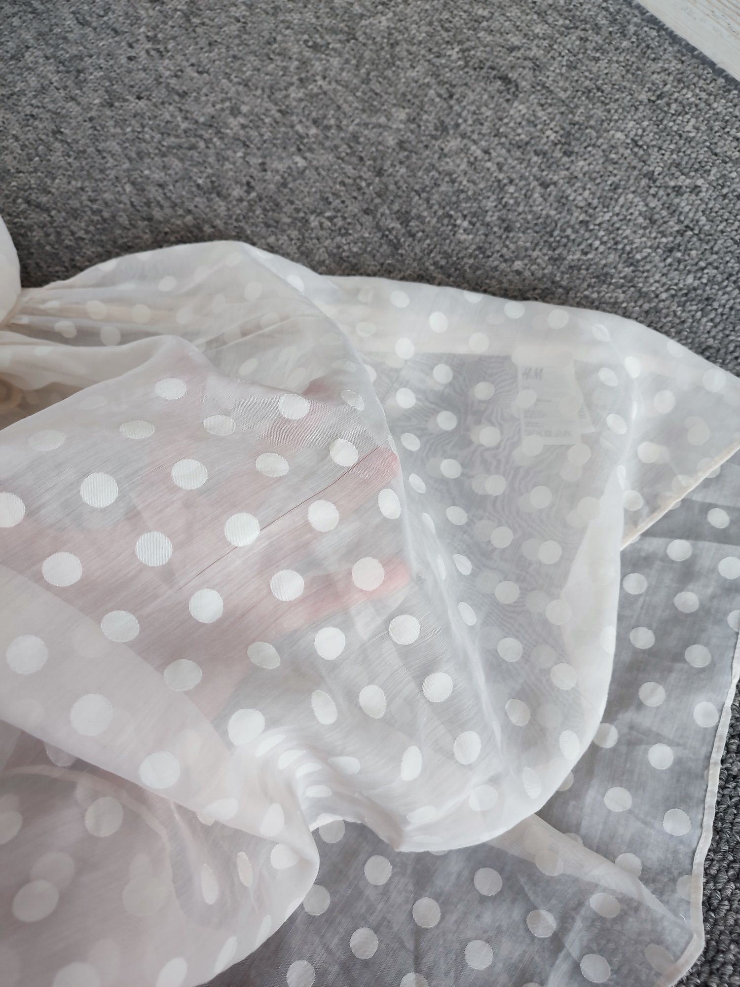H&M sukienka mgiełka grochy bufki r. L oversize