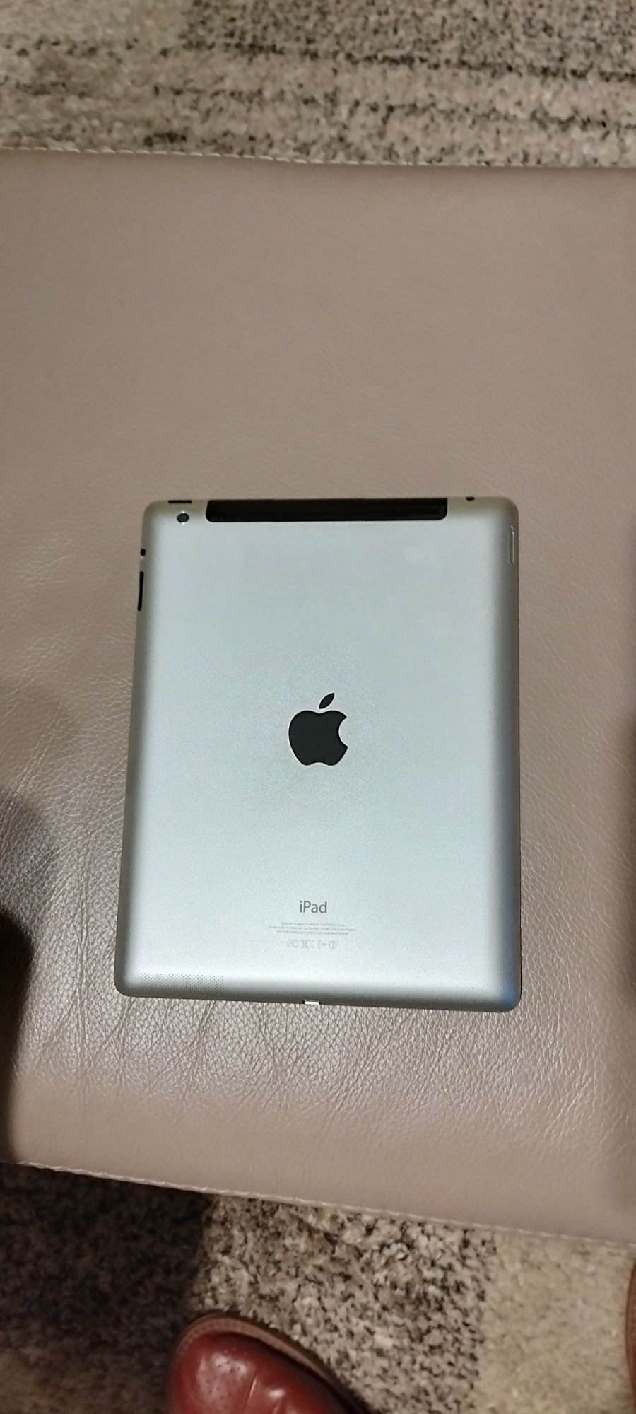 iPad 4 wi-fi 16GB cellular A1460