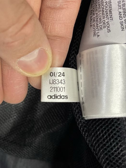 Adidas Leeds кофта ветровка XS-S размер футбольная черная оригинал