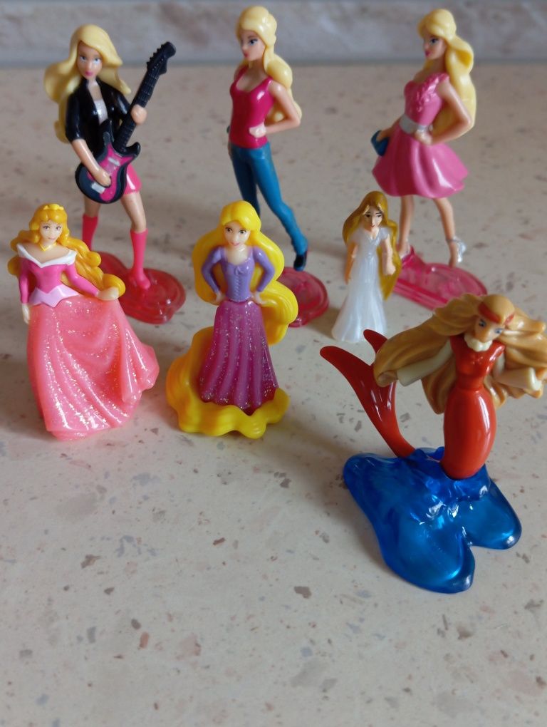 Киндер сюрприз Барби,Принцессы Аврора и Рапунцель,Три богатыря Алёнка