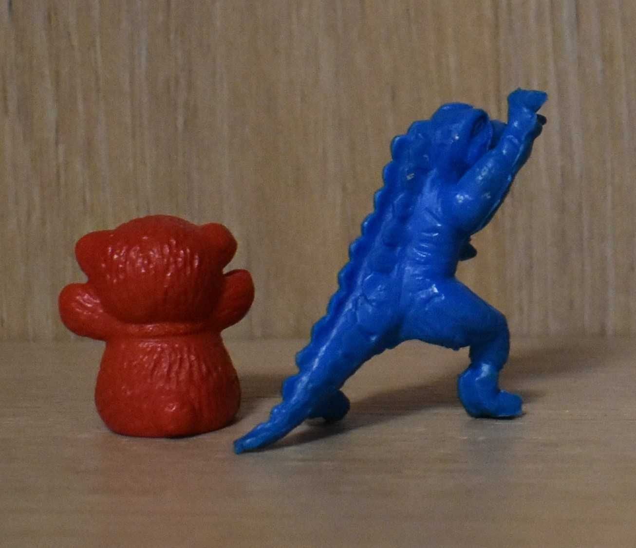 7 Figuras monocromáticas - (Lote 4)