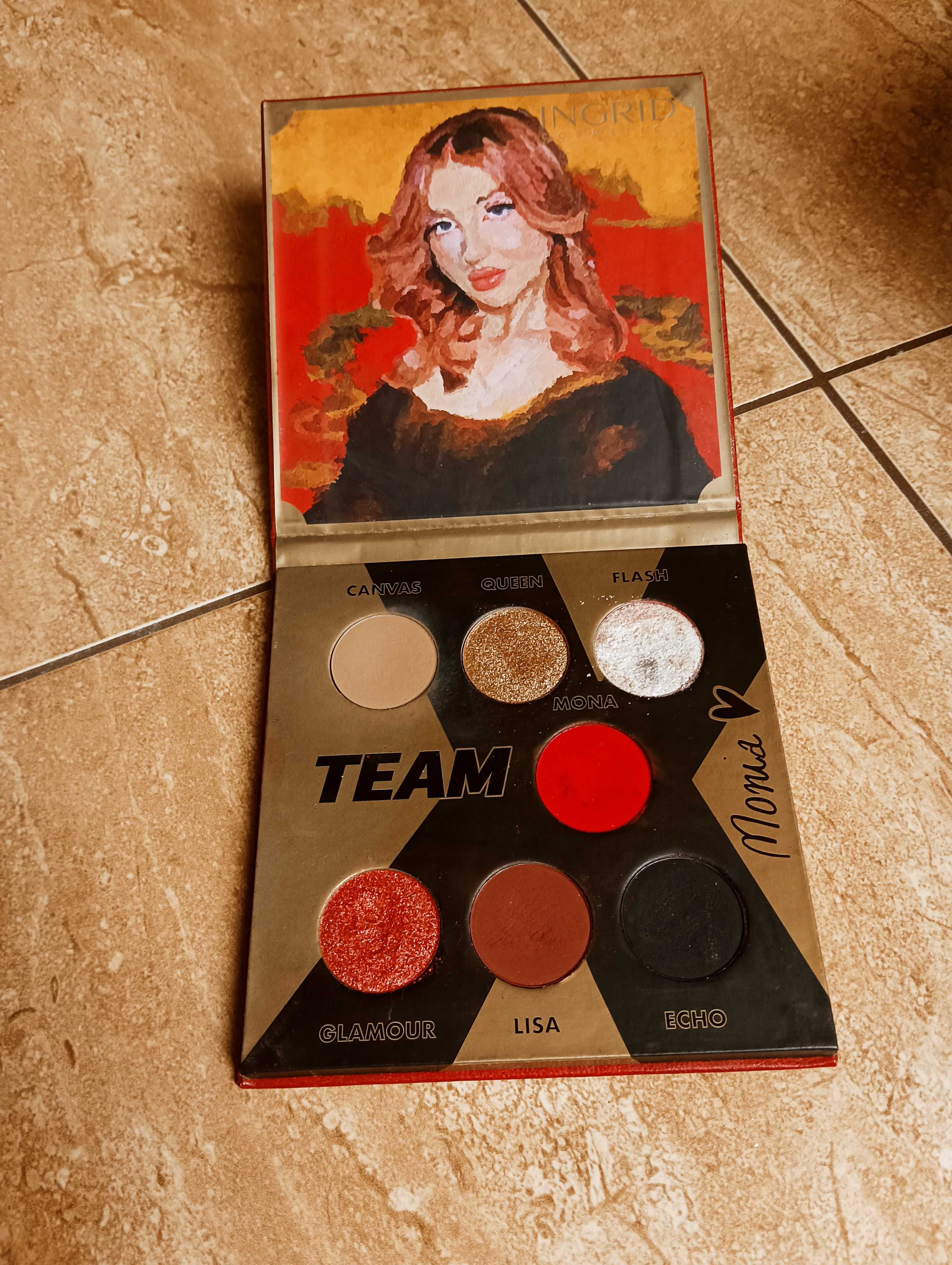 Paleta cieni Mona Team X