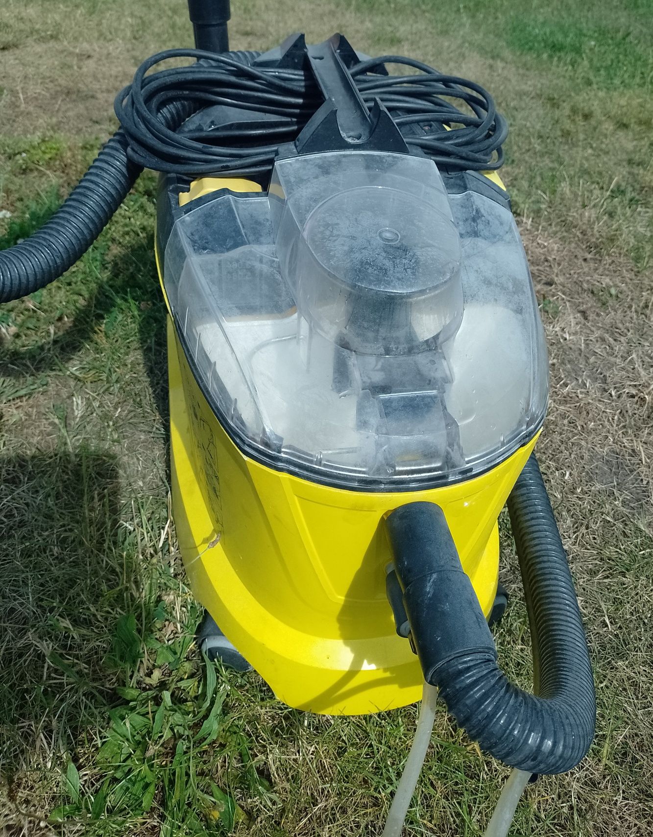 Odkurzacz piorący Karcher puzzi 8/1c