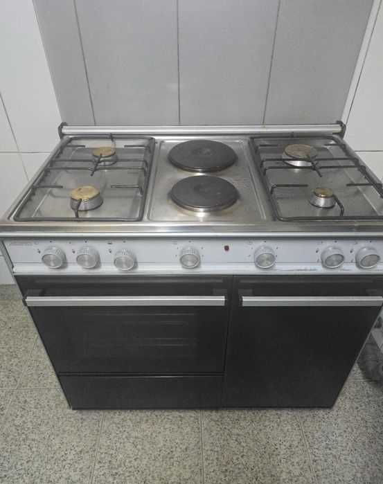 Fogão gás e eléctrico