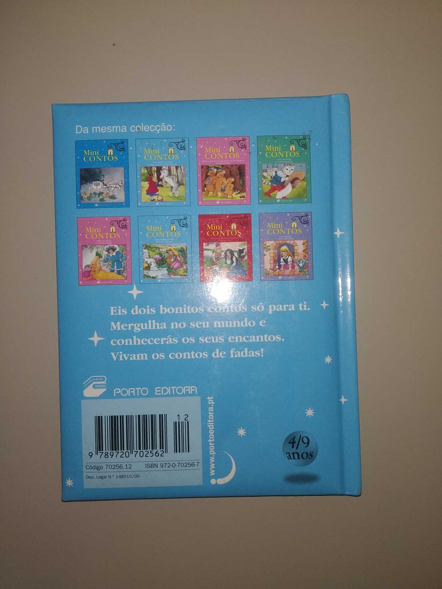 Livro "Leopoldina e a ordem das Asas" + um pequeno livro infantil