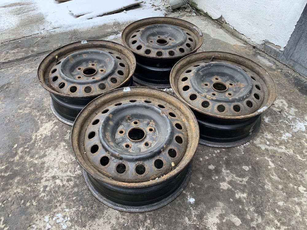 Диски + Ковпаки R16 5x114.3 Toyota Corolla Mazda