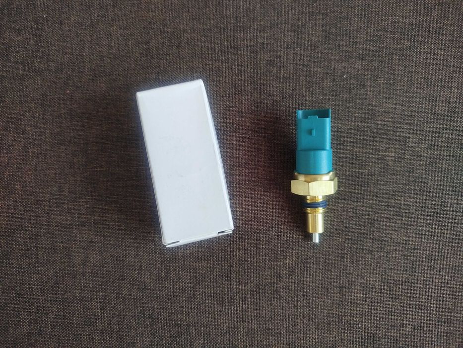 Датчик заднего хода Renault 8200177718