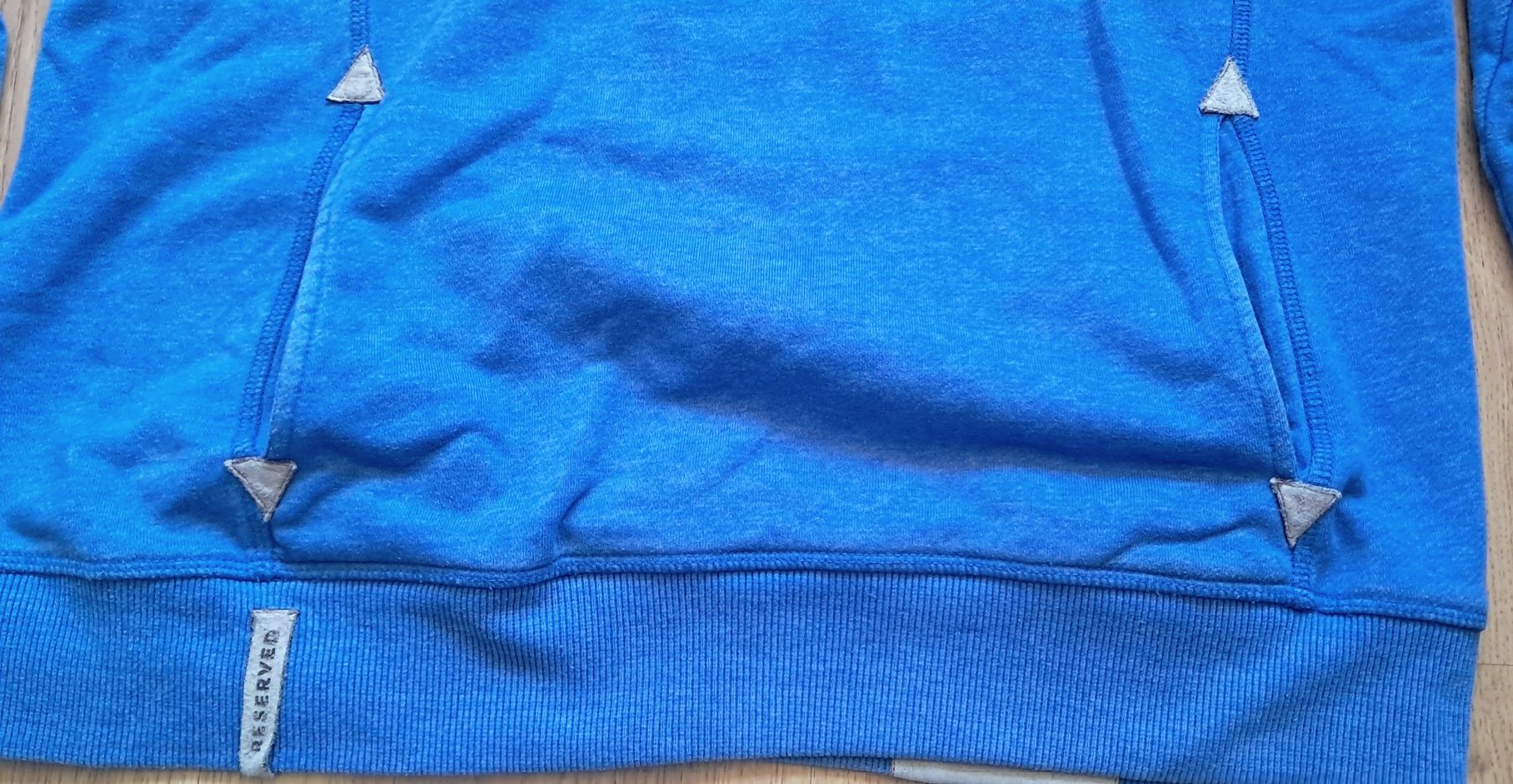 Bluza z kapturem reserved