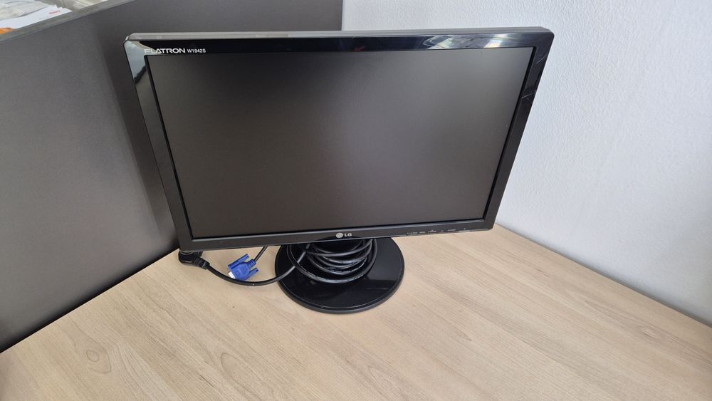 Monitor 19" LG Flatron W1942S