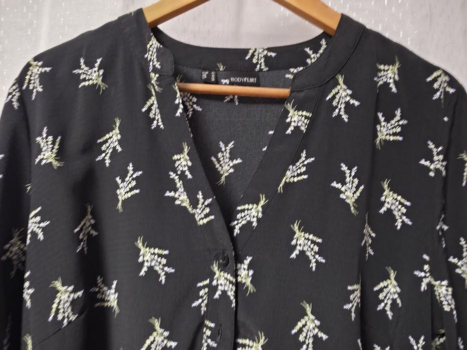 Sukienka bodyFLIRT r. 42 na codzień