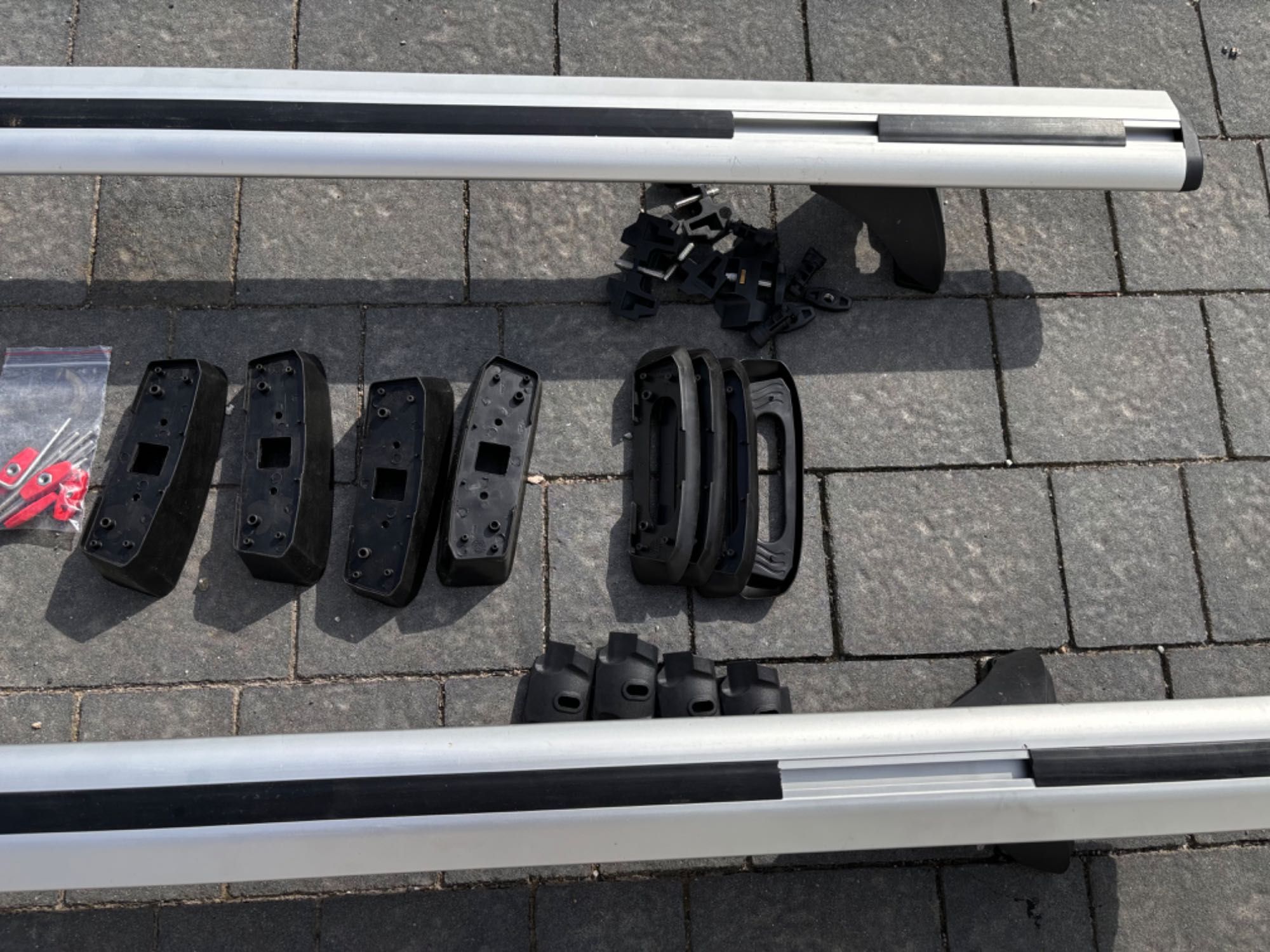 Bagażnik dachowy TAURUS stopy CarryUP + belki AERO + KIT - BMW F30 F31