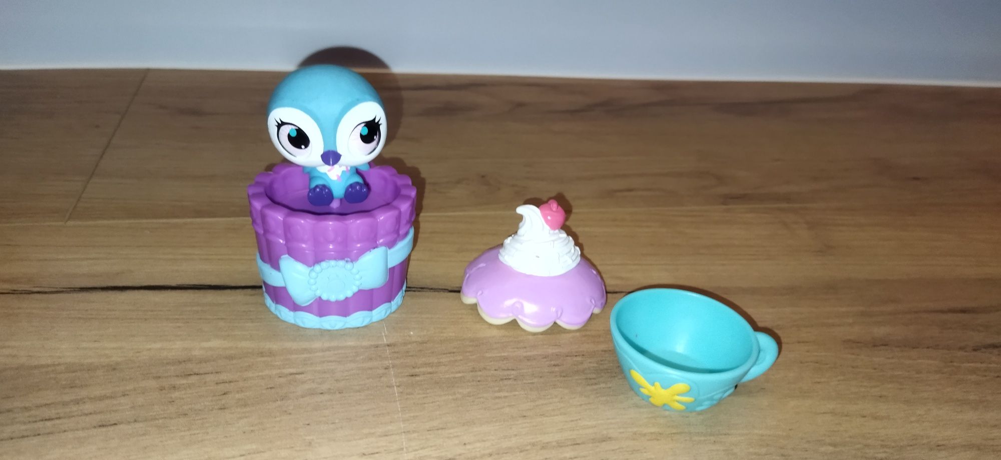 Pingwinek babeczka Littlest Pet Shop