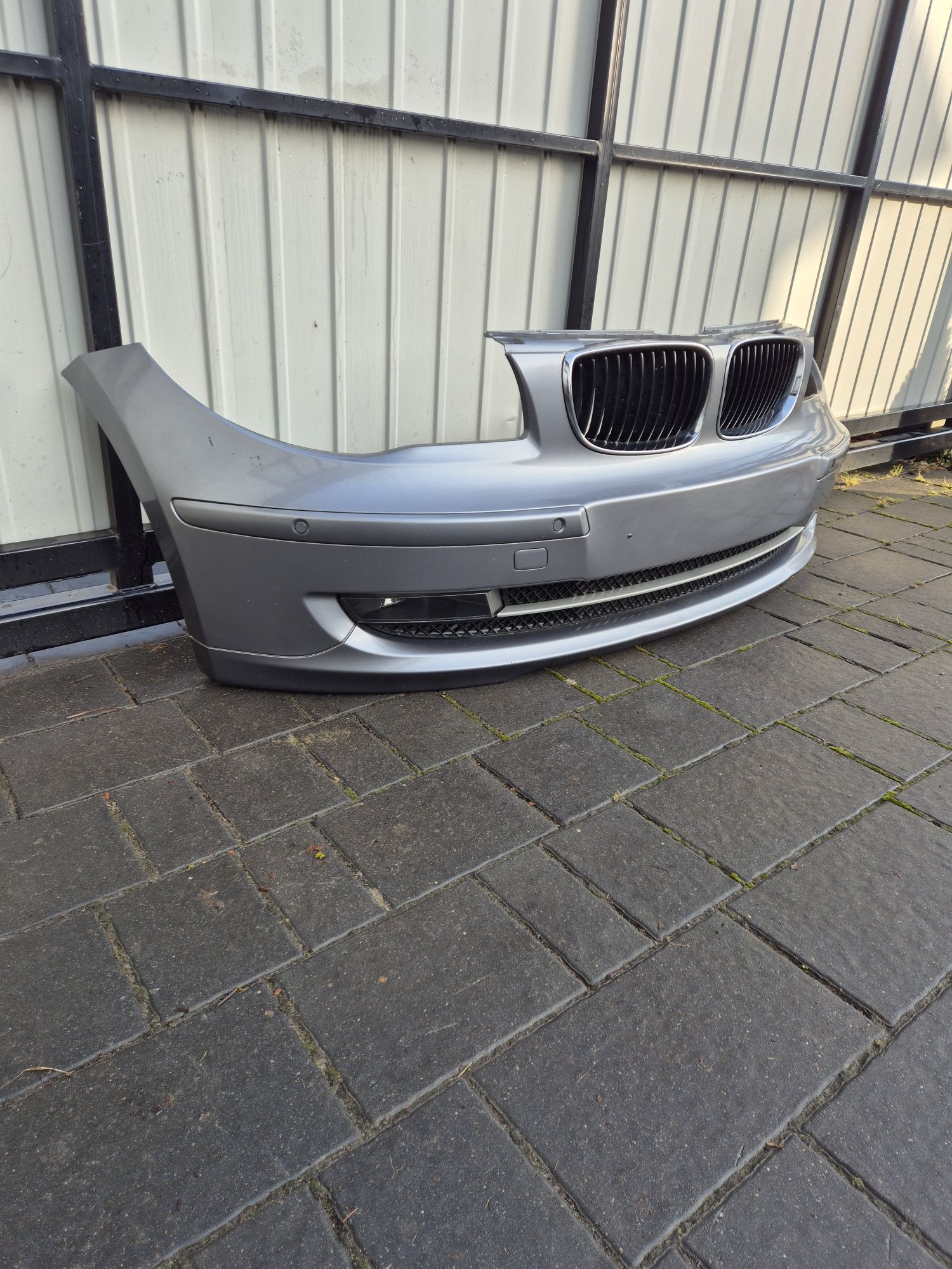 Zderzak przód przedni bmw serii 1 e87 lift 10r kod lak A52/7 4xpdc