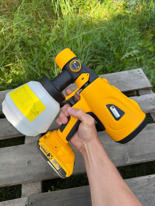 Bezprzewodowy pistolet do malowania sufitów na akumulator DEWALT 18V