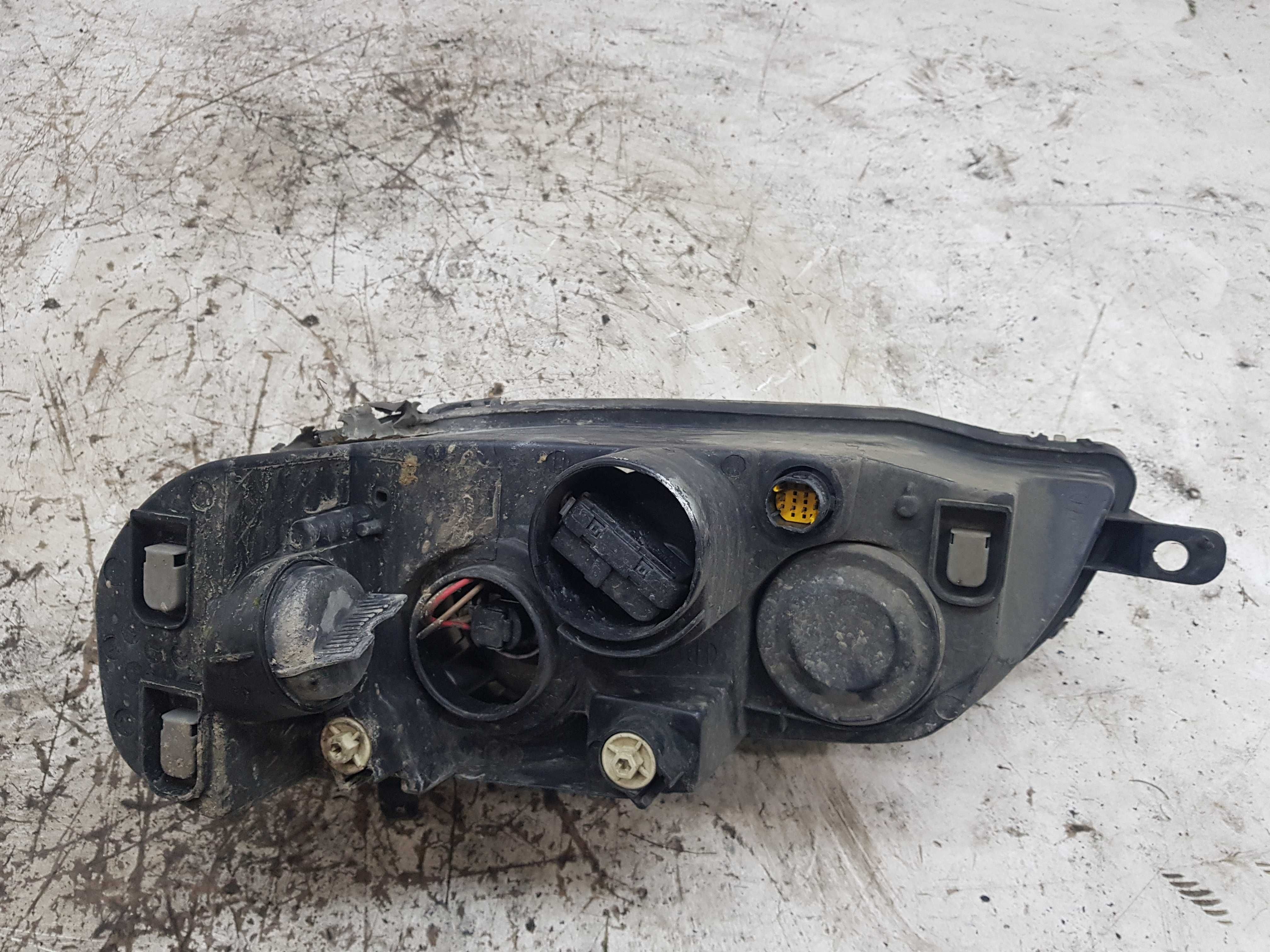 Fiat Punto II Lift Lampa Przednia Prawa Prawy Przód PP