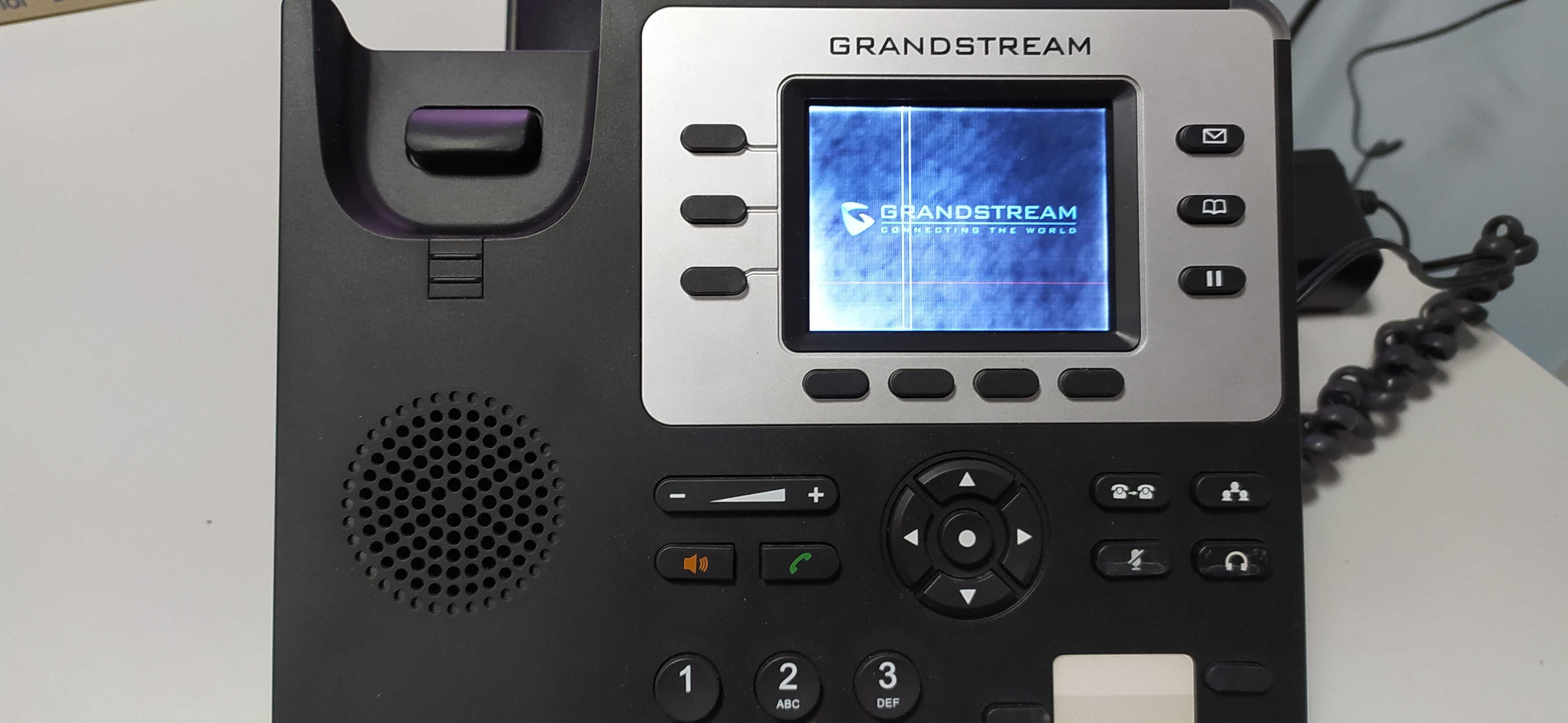 Grandstream GXP2130 с дефектами экрана