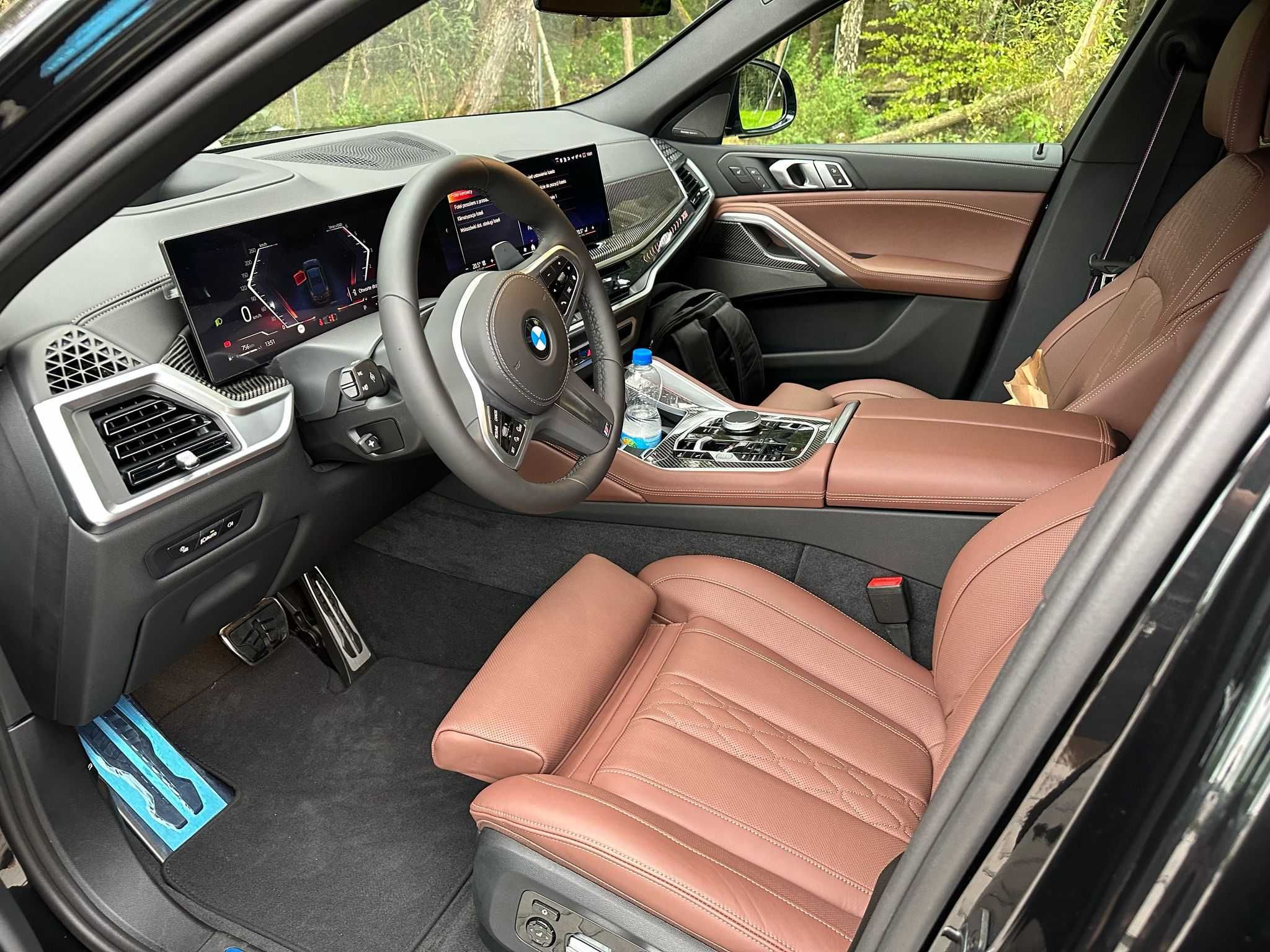 Samochód BMW X6  2023