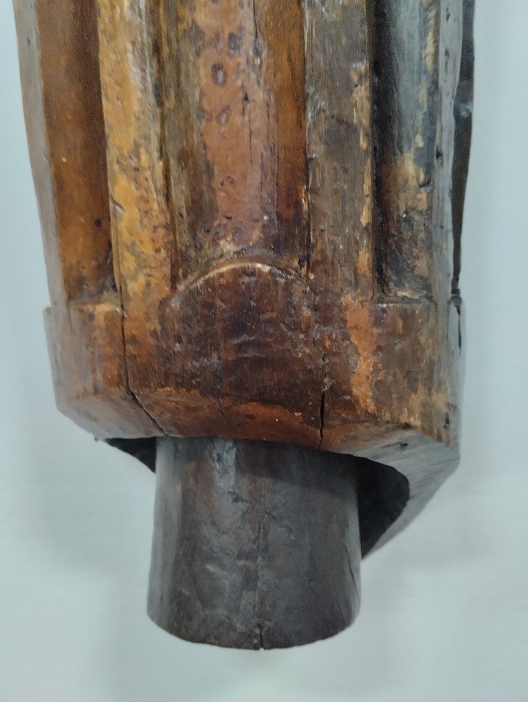 Talha madeira policromada.