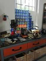 Sklep z okuciami + usługi dorabiania kluczy.