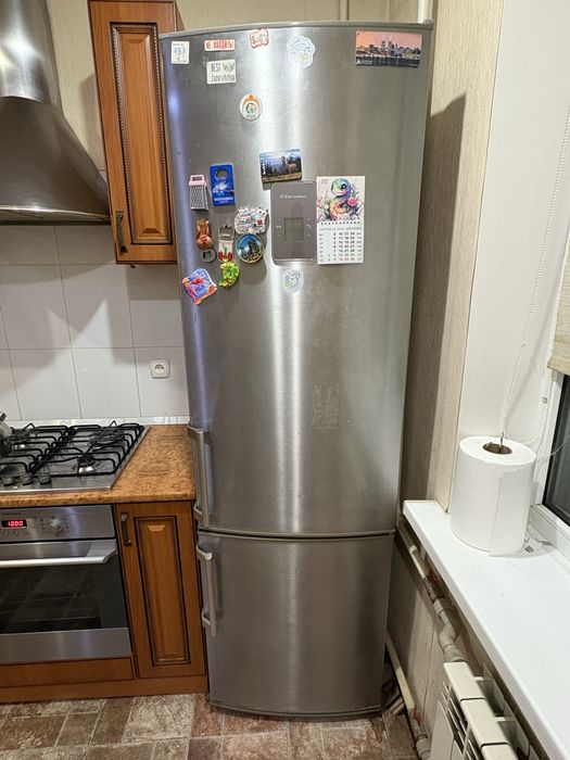 Холодильник electrolux enb38953x