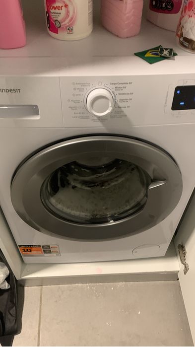 Arrenda-Se 1 Quarto de Frente para Rua.