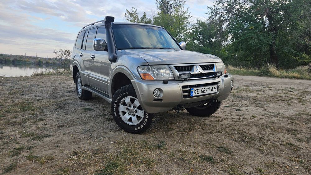 Мітсубісі Паджеро Вагон 3