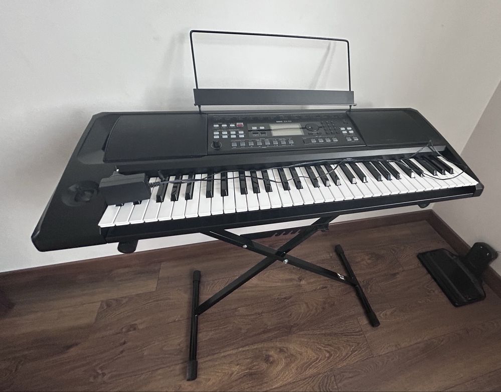Keyboard KORG EK-50 jak nowy