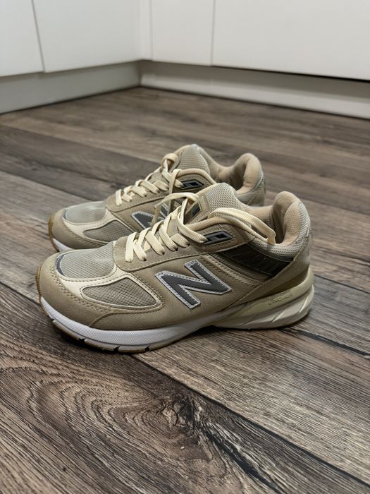 Кросівки New Balance 990v5
