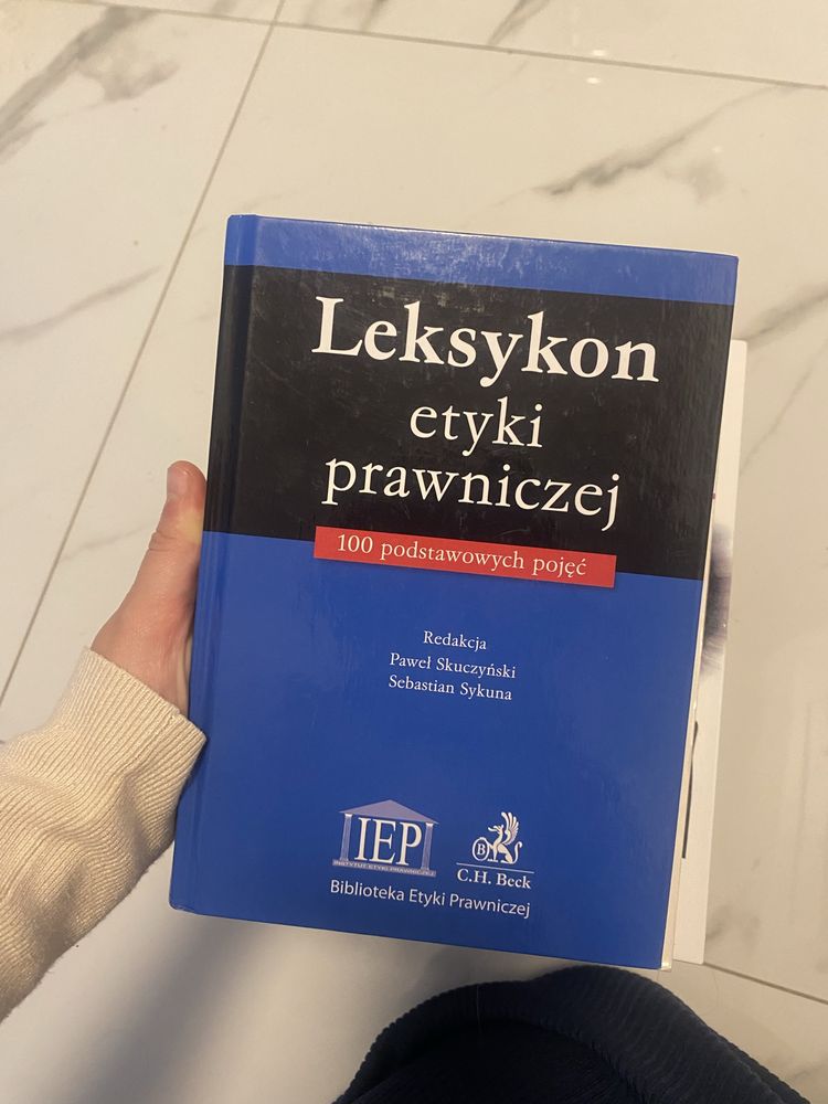 Leksykon Etyki Prawniczej 100 podstawowych pojec Skuczynski Sykuna