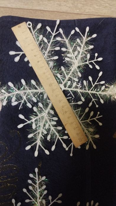 Снежинки шары с пенопласта декор новогодний колокольчики