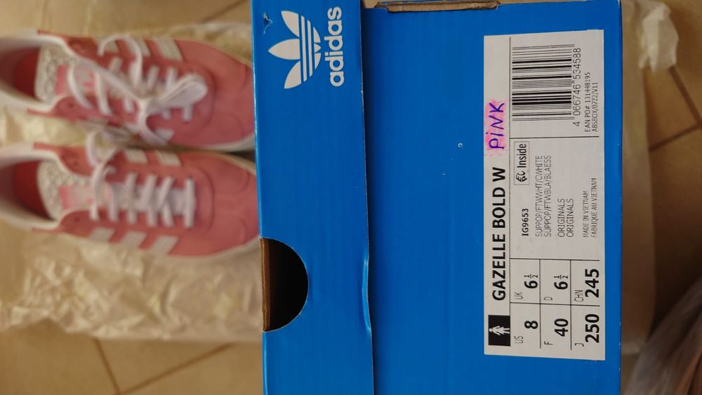 Кросівки Adidas Gazelle bold, рожеві.
Нові, оригінал з Британії.
Зручн