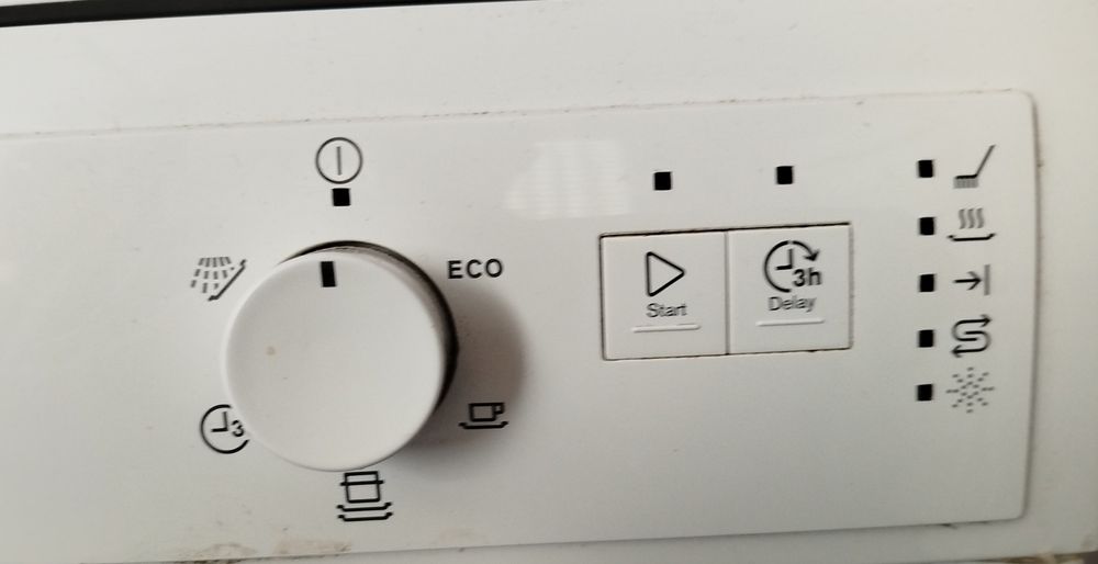 Máquina lavar loiça Electrolux Mod: ESF 5201 LOW, como nova.