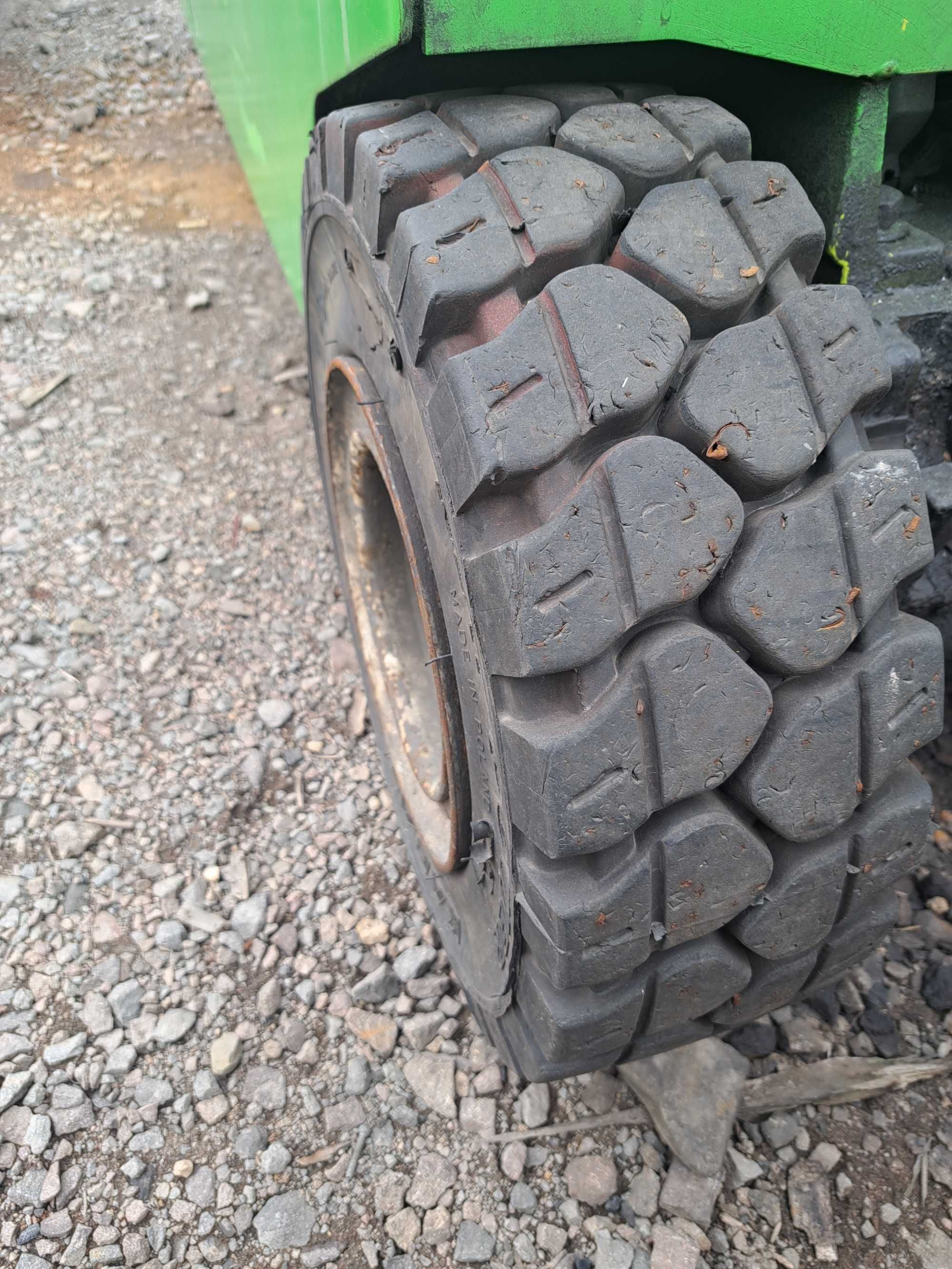 Sprzedam opony pełne do wózka widłowego KABAT new power 18x7-8  QUICK