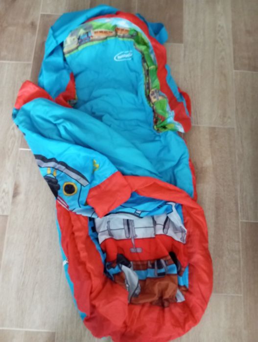 Cama insuflável criança