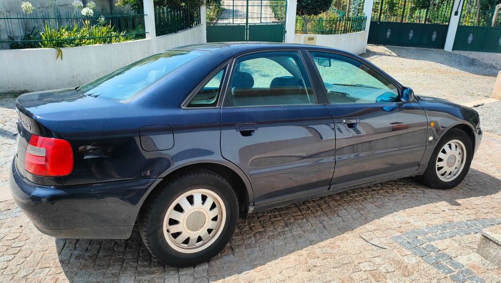 Audi A4 1.9 TDI 110cv (AFN) - 1997 | Bom estado