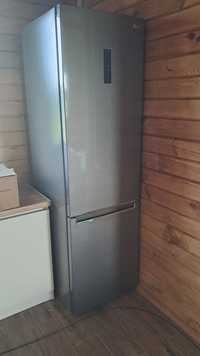 Продається новий холодильник !