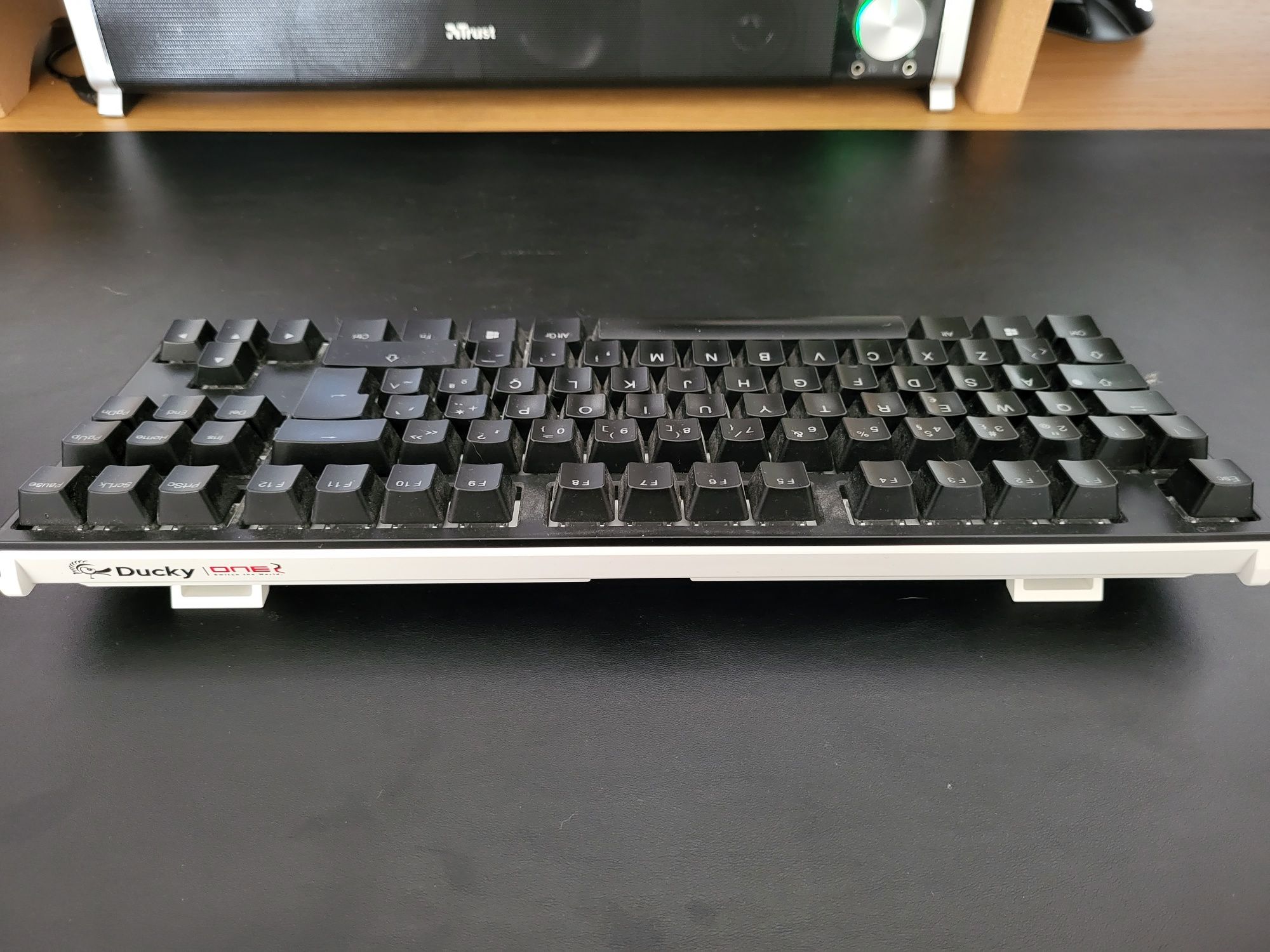 Teclado mecânico Ducky ONE 2 TKL MX Brown RGB