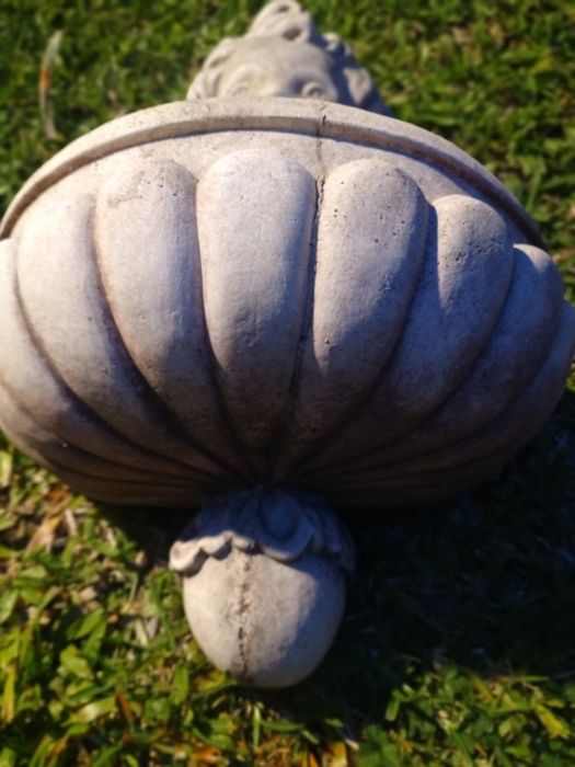 Conjunto de 2 Fontes em Pedra – Formato Anjo