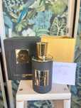 Diversos perfumes