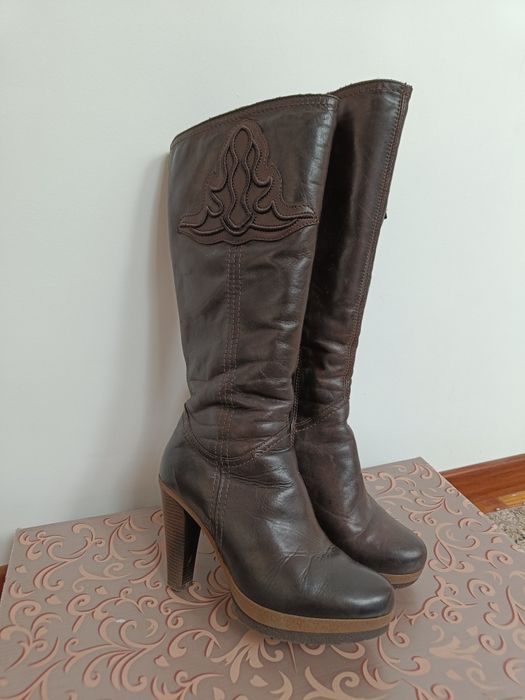 Kozaki damskie skórzane Lasocki r.37  gratis karmelowe botki