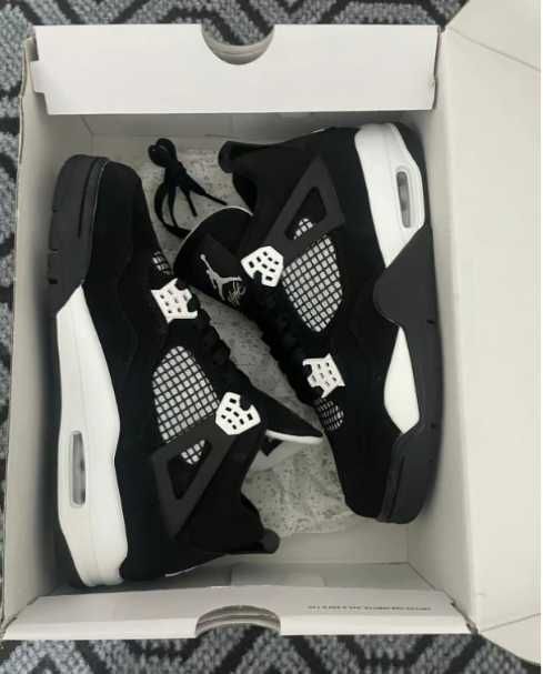 Buty Trampk Jordan 4 Retro White Thunder R.44