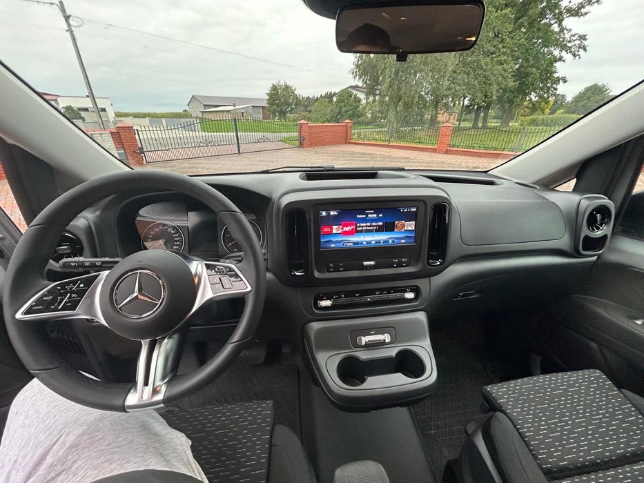 Wynajem busa 8 osobowego