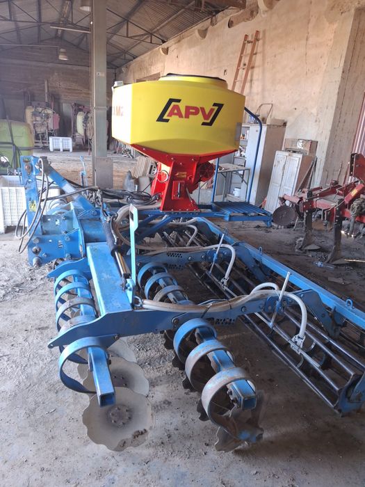 Grade Lemken Heliodor M8 com APV 500