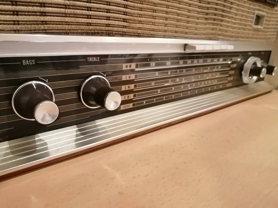 Rádio Sony TR-827 Transistor (Anos 60)