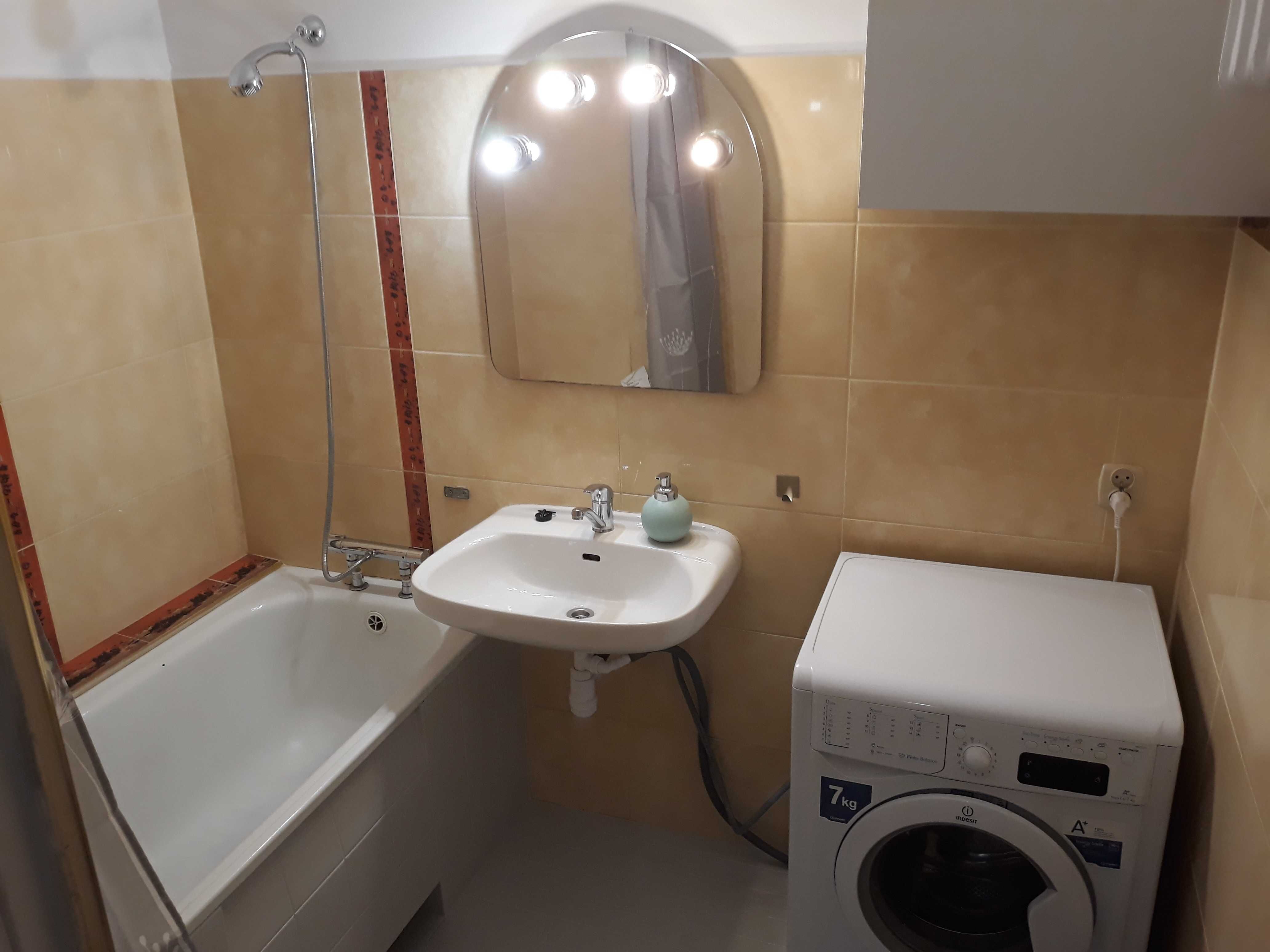 Wynajmę pokój z balkonem w świetnej lokalizacji