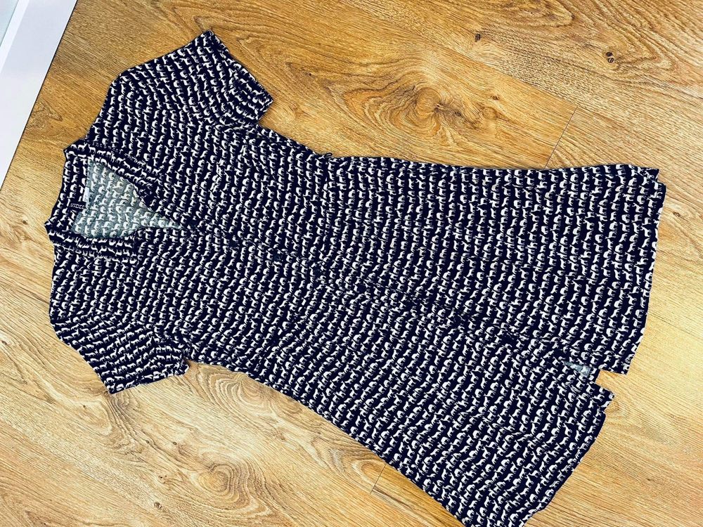 Sukienka h&m xs 34 w wzorki w konie koszulowa